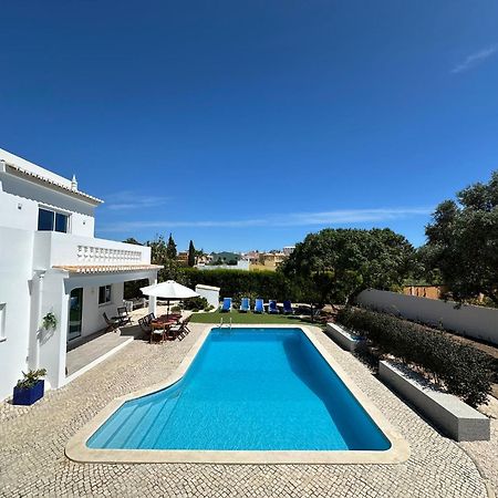 Dad'S Villa Lagos Exterior photo